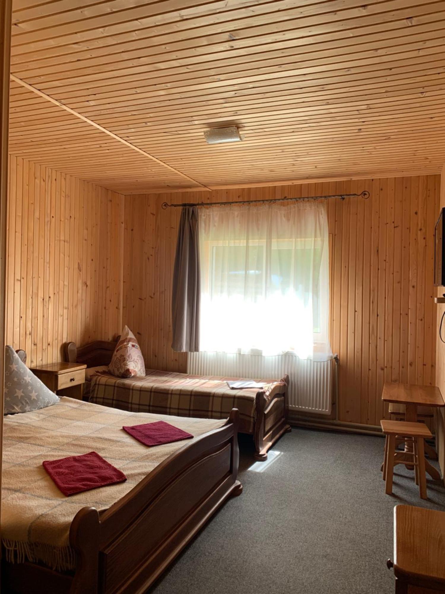 Hotel Novoe Shale Jablunytsja Eksteriør bilde