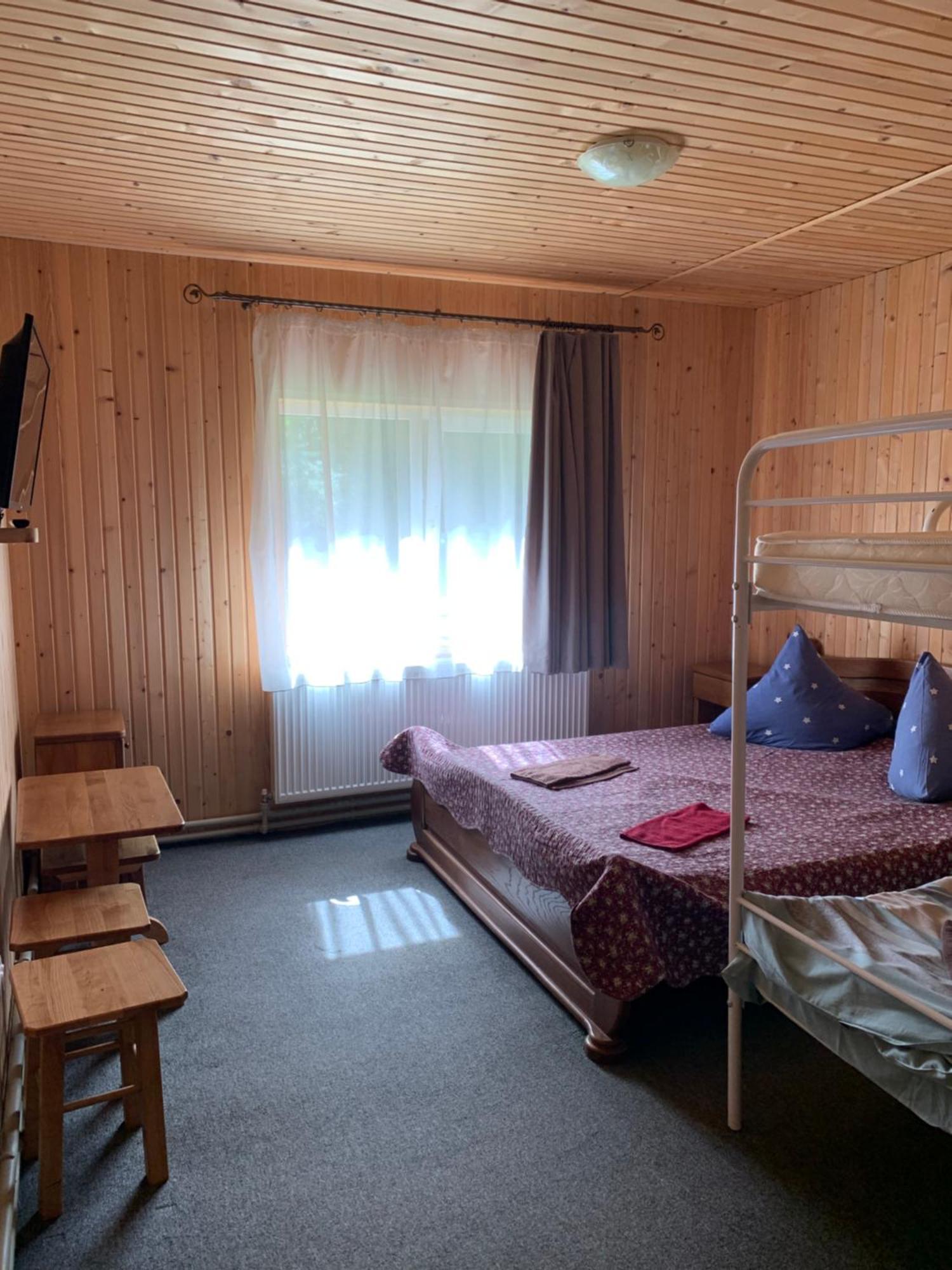 Hotel Novoe Shale Jablunytsja Eksteriør bilde